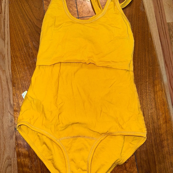 ARQ Cleo Leo in Ochre - Picture 6 of 6